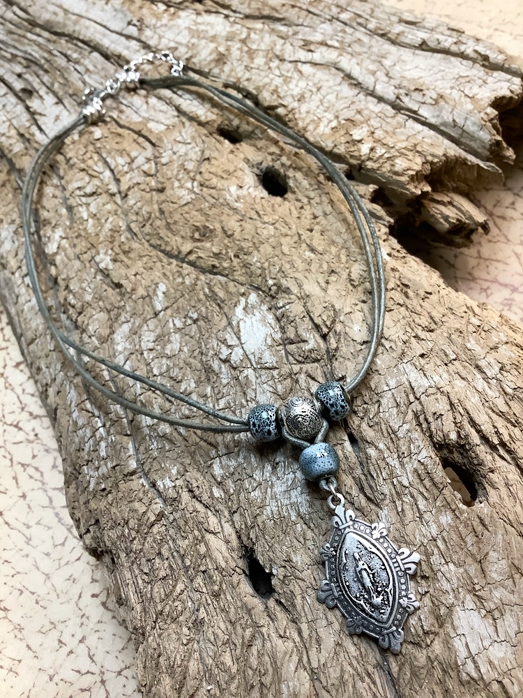 Bracciale a Catena Maglia Chicco di Riso in Argento 925 Brunito – Gioielli Aurum Bracciale a Catena Maglia Chicco di Riso in Argento 925 Brunito – Gioielli Aurum