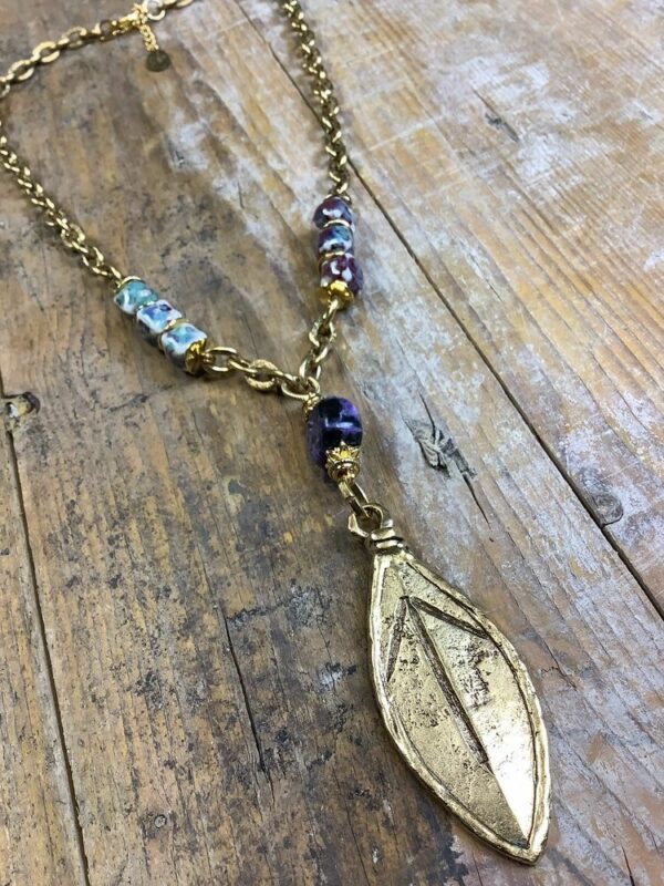 Woody violet collier 2