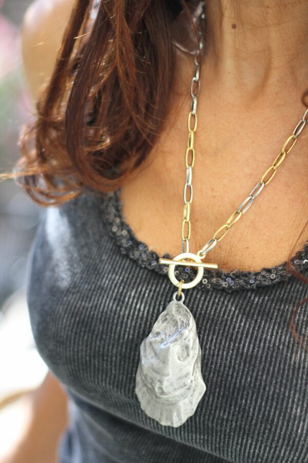 Oyster gris collier