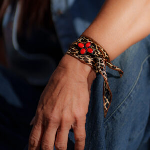 Fleuries rouge mat bracelet