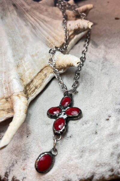 COLLIER ERIKA ROUGE