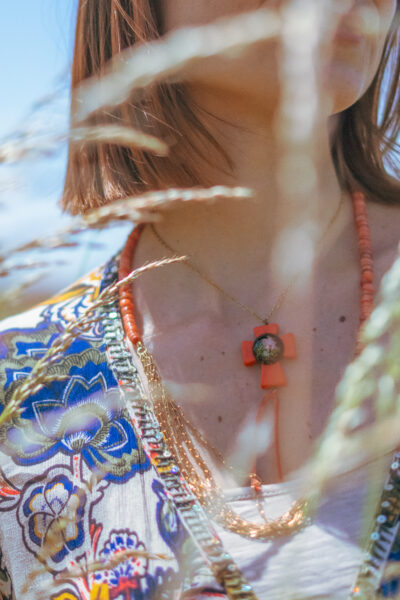 COLLIER MARY ORANGE